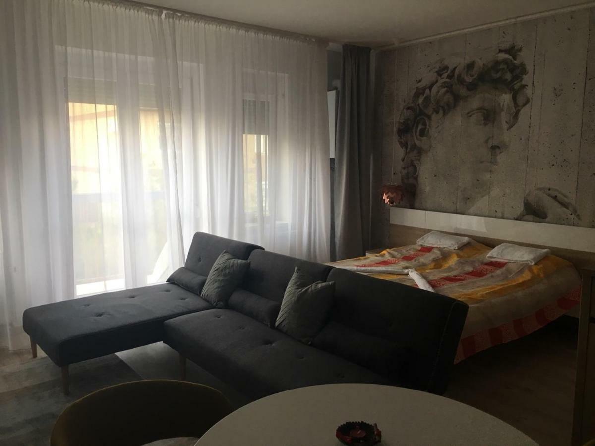 Hunyadi Apartman Szekszard Exterior photo